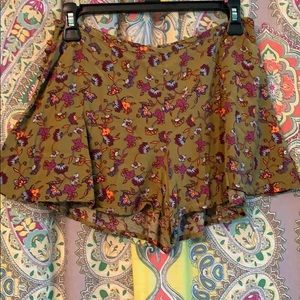 UO flowy floral shorty shorts